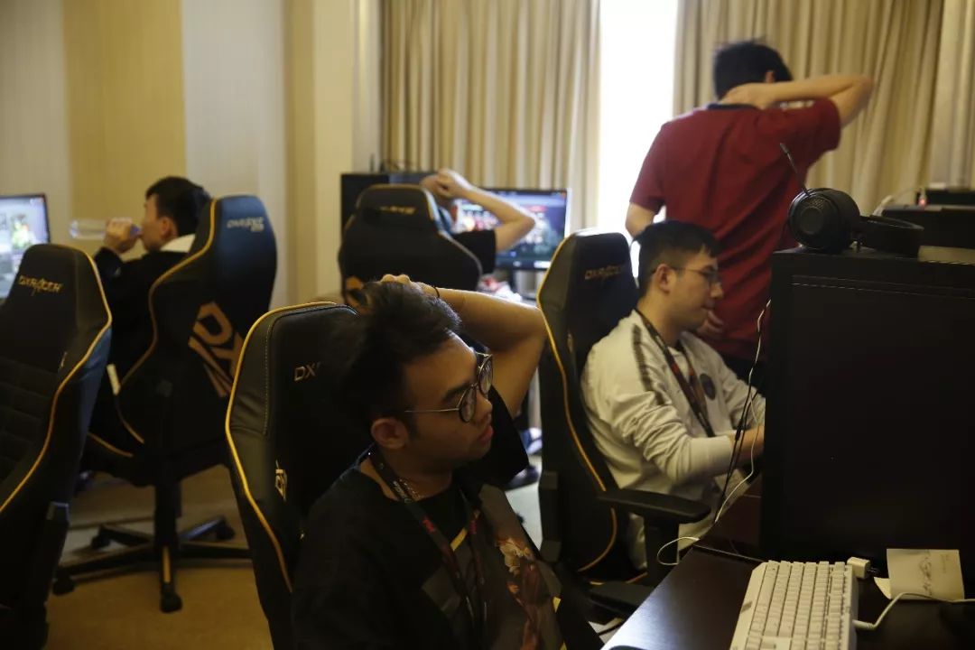 Meiko 采访：对阵 FNC 我们下路进攻性强一点，会打得比较好