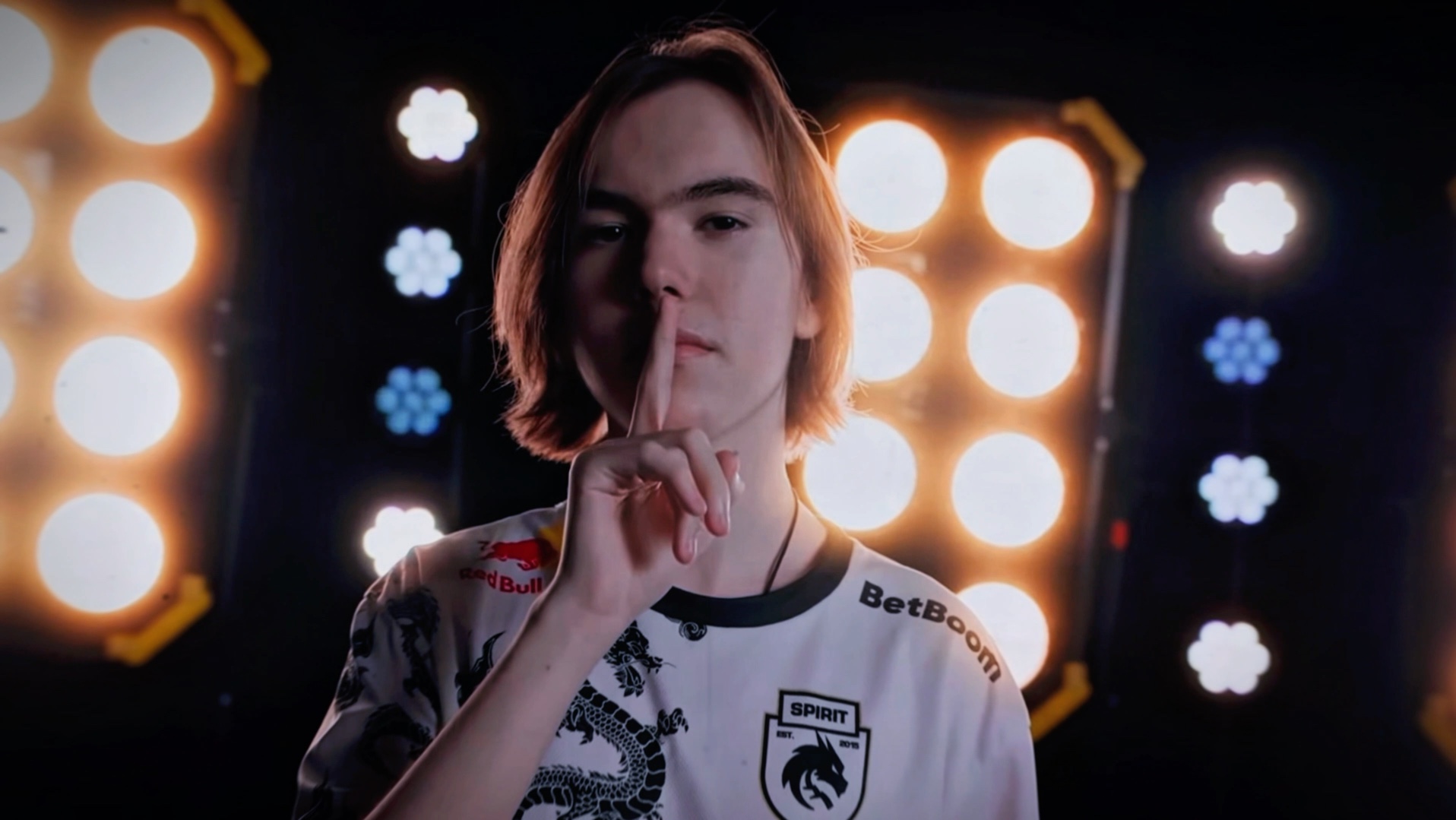 LPL春季赛裁判报告：iG迟到、JackeyLove外设电量不达标被处罚