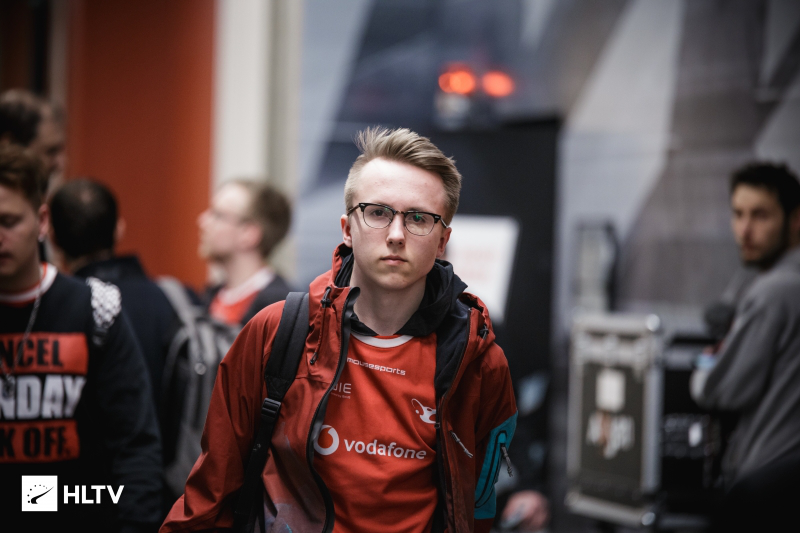 IEM悉尼预选赛第二轮：棋差一着！Steel Helmet惜败ATOX